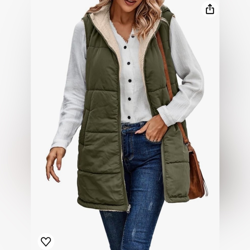 Reversible hooded puff vest